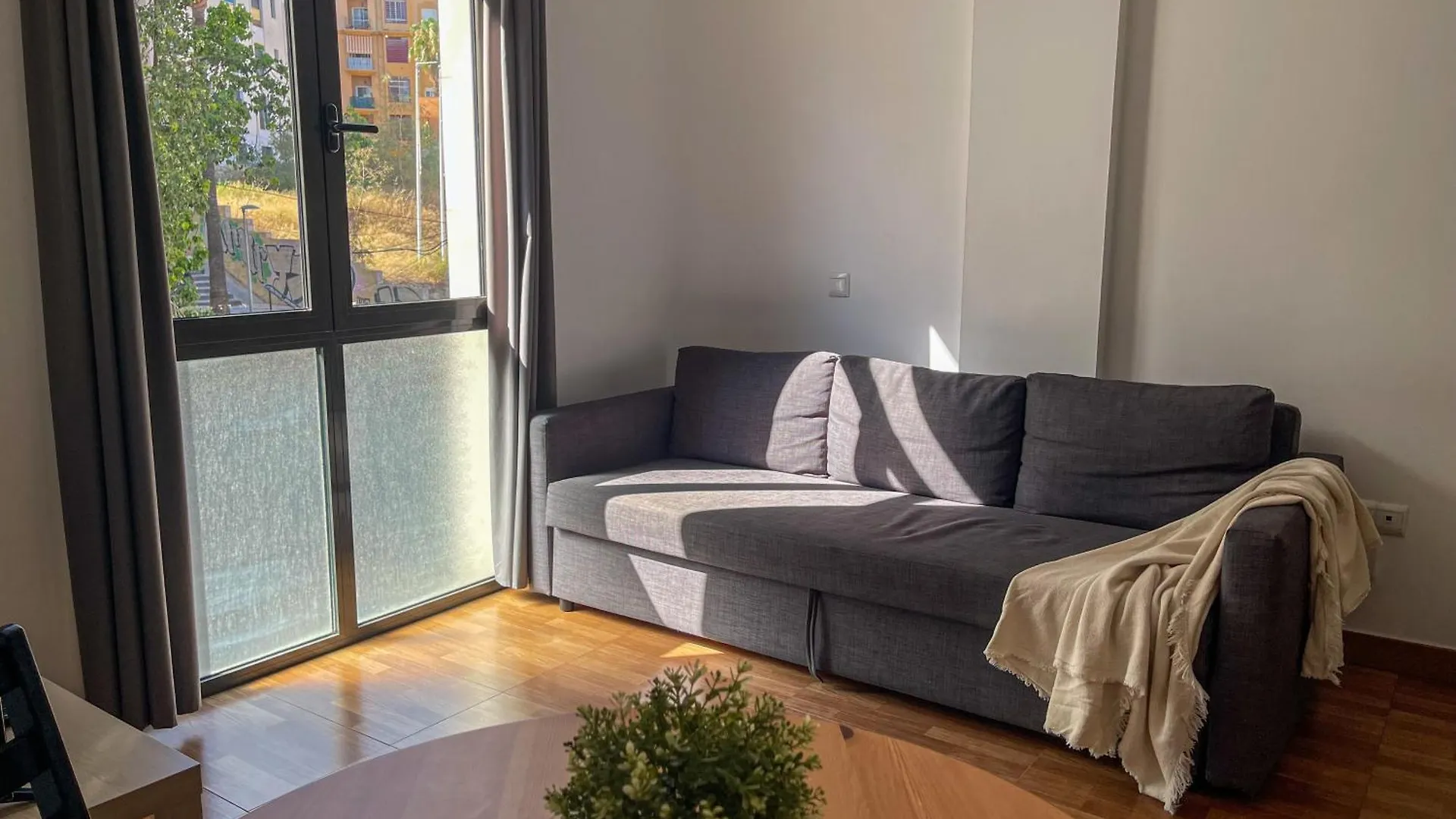 Malaga'S Garden Apartment